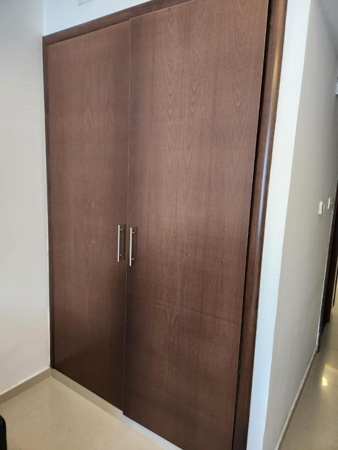 Furnished Studio Apartment Near Business Bay Metro Station Dubai Exterior photo
