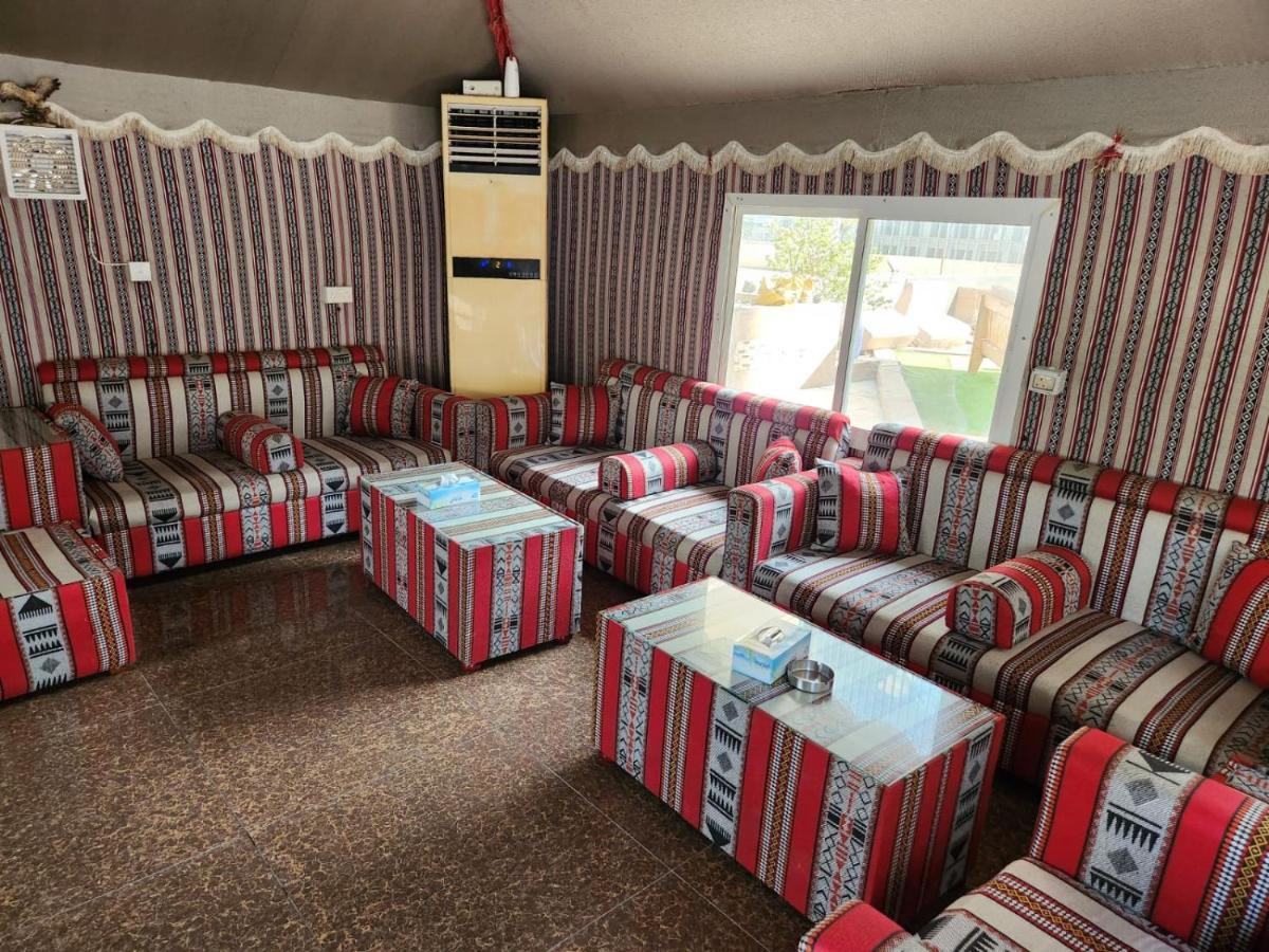 Furnished Studio Apartment Near Business Bay Metro Station Dubai Exterior photo