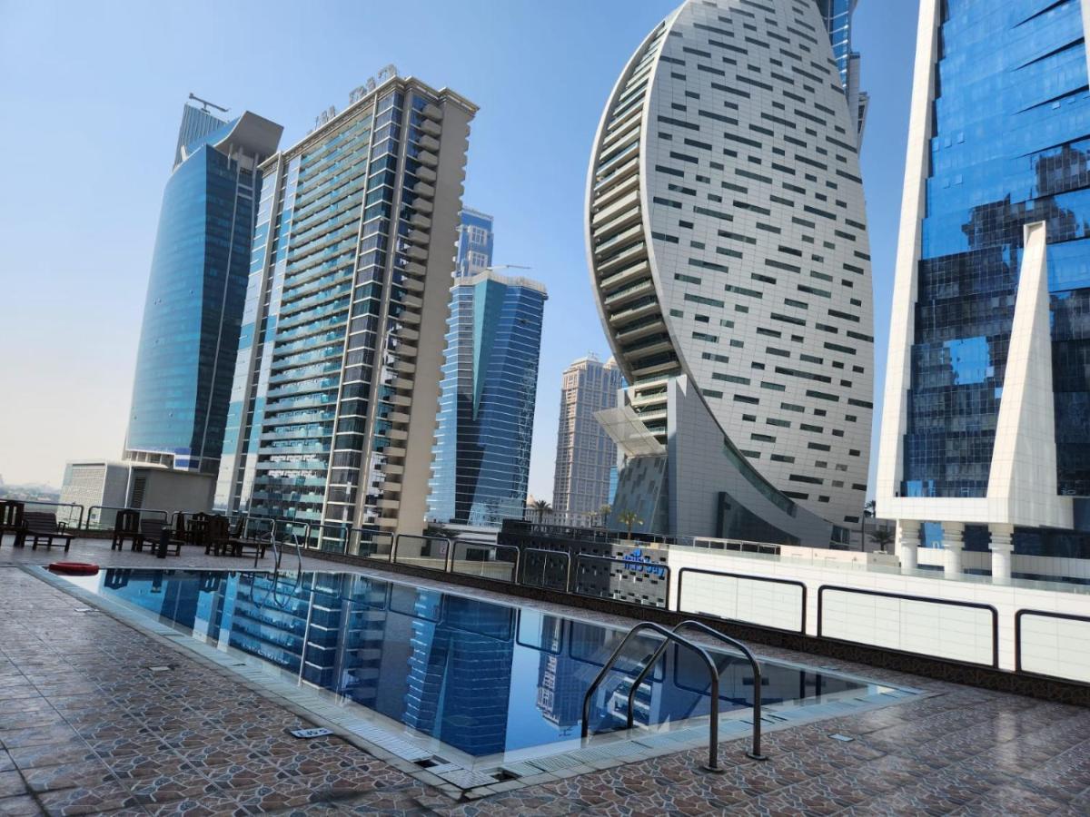Furnished Studio Apartment Near Business Bay Metro Station Dubai Exterior photo